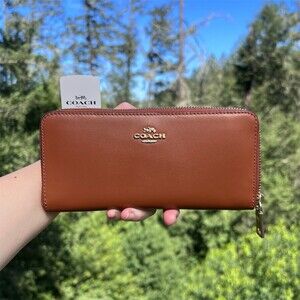 COACH Long Zip-Around Wallet Calf Leather Saddle w Gold Hardware AUTHENTIC NWT
